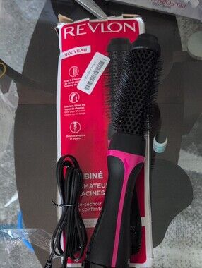 New!!Revlon Brush !!